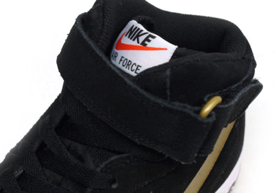 nike-air-force-1-mid-black-metallic-gold-white-05-570x399