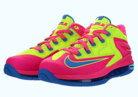 nike-lebron-11-low-gs-volt-photo-blue-hyper-pink-1