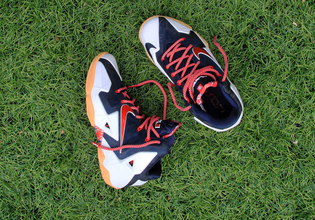 nike-lebron-11-independence-day-2-1