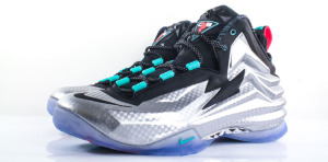 nike-chuck-posite-metallic-silver-black-02