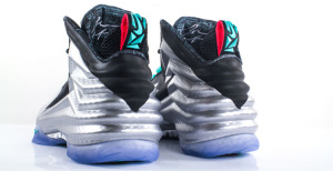 nike-chuck-posite-metallic-silver-black-03