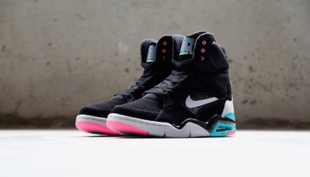 nike-air-command-force-pump-spurs-700x400