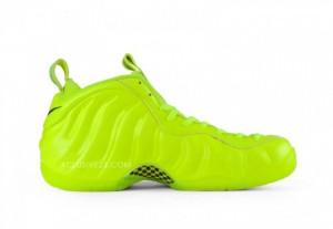 nike-air-foamposite-pro-volt-13-e1409774354583-580x401