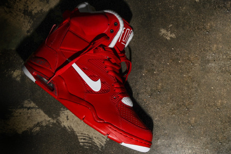 A-Closer-Look-At-The-University-Red-Nike-Air-Command-Force-For-2015-4