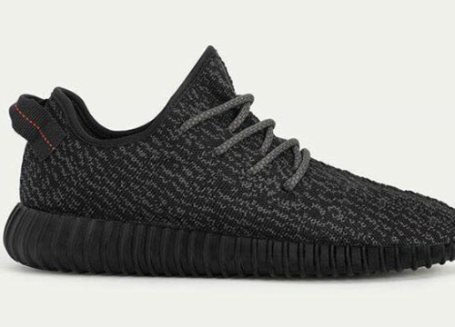 black yeezy 350 2_nt2x55