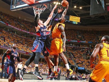 Sports: Top 10 NBA Dunks Of 2015