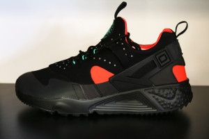 Nike Air Huarache Utility Running Shoes - 806979-006 - Black:Bright Crimson