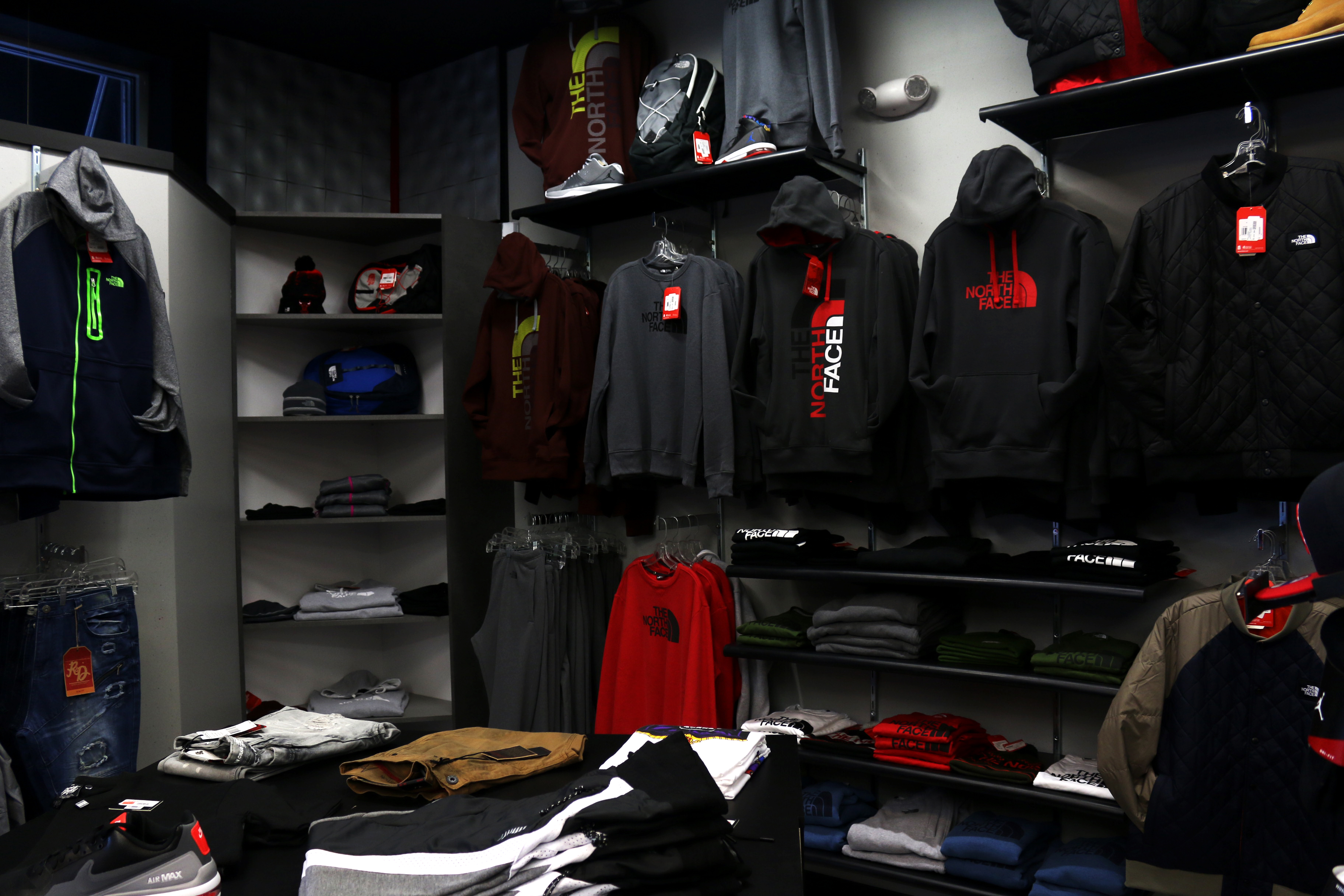 Store 14 - IX