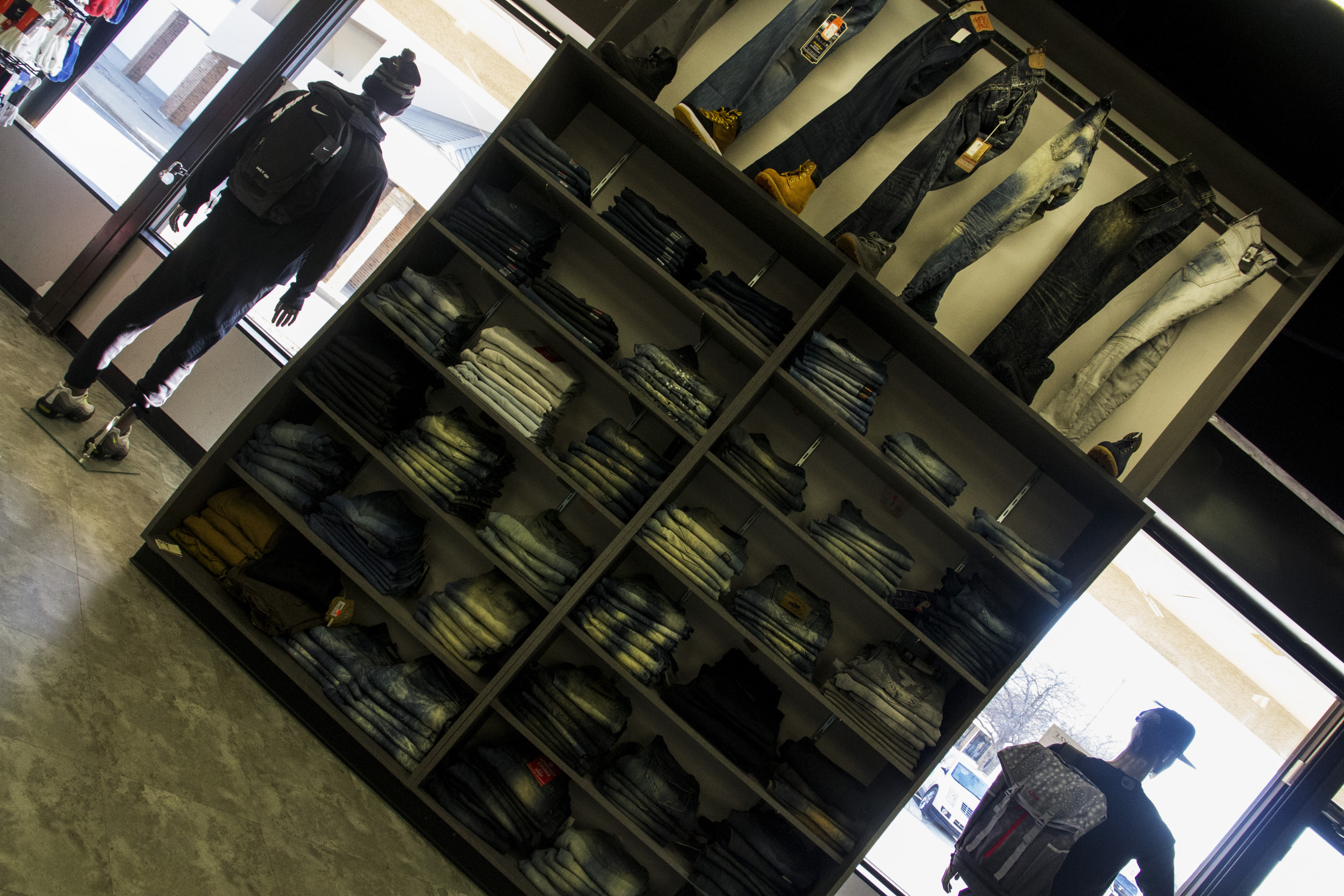 Store 2 - IV