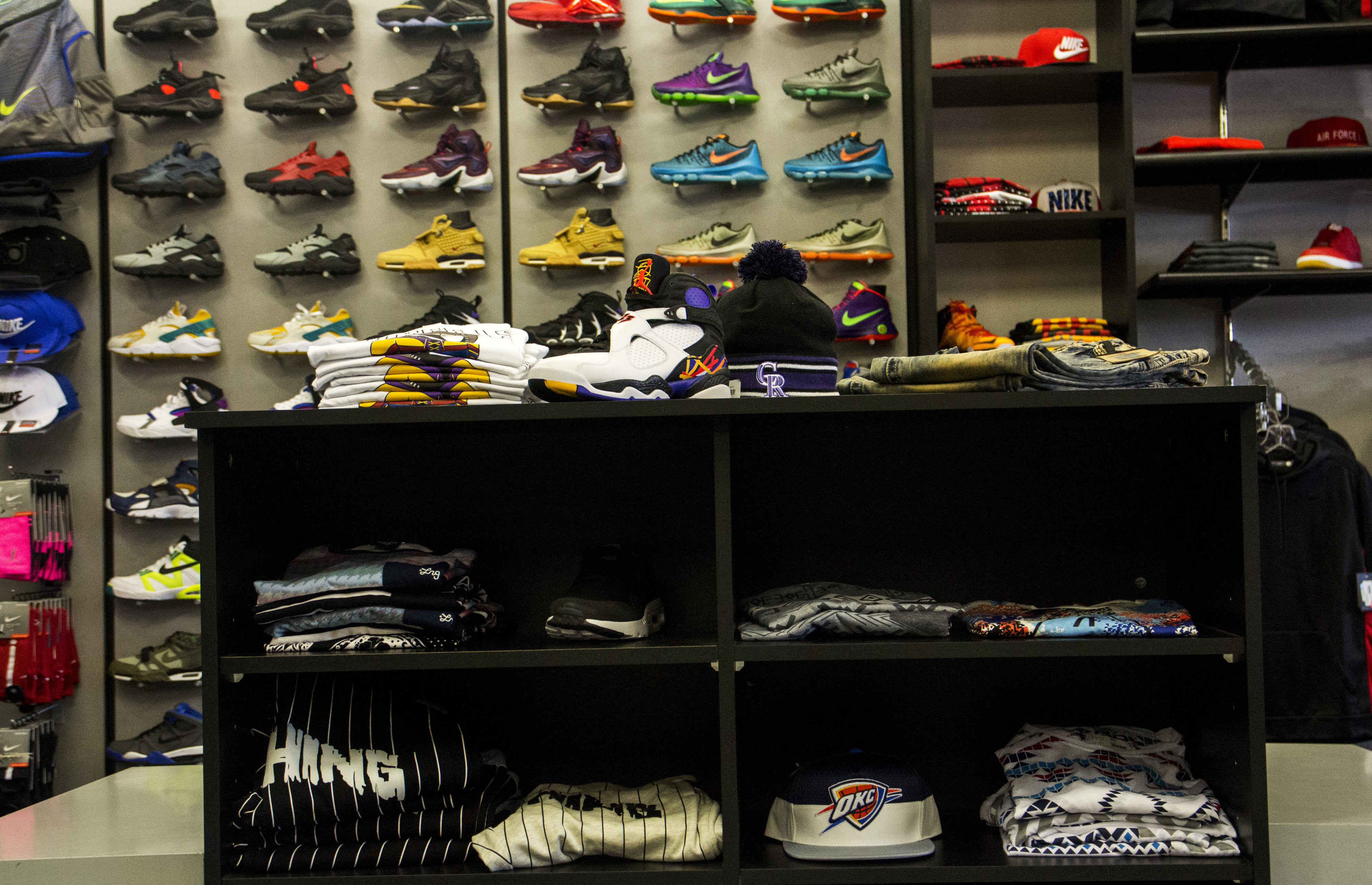 Store 2 - IX