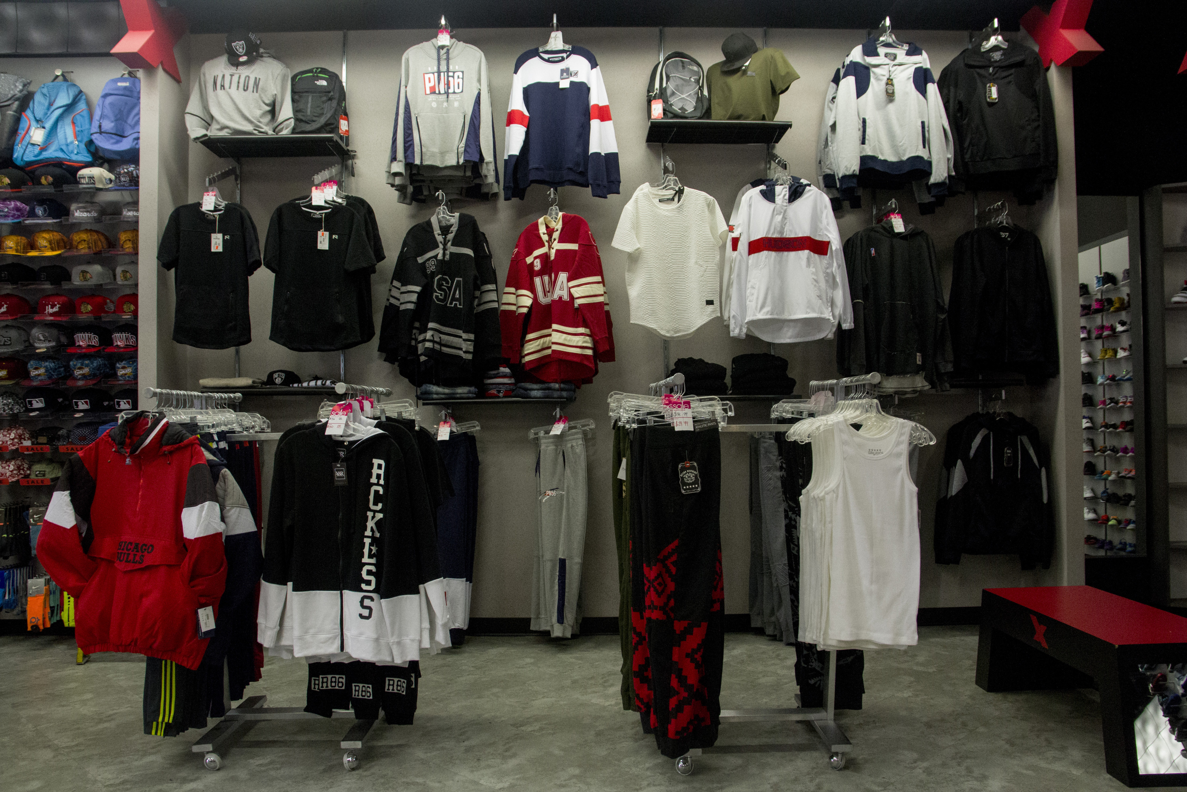 Store 2 - XI