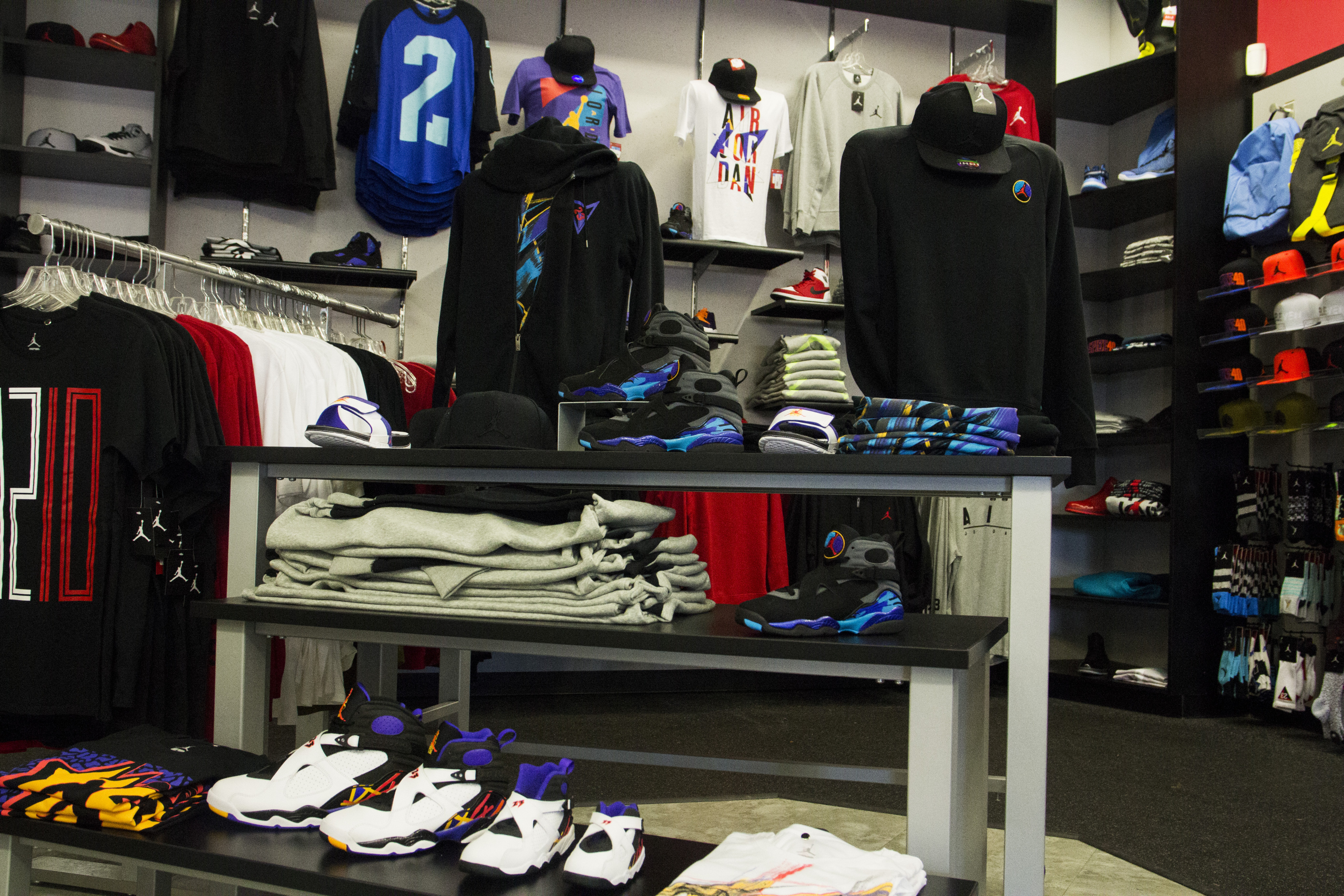 Store 2 - XIII