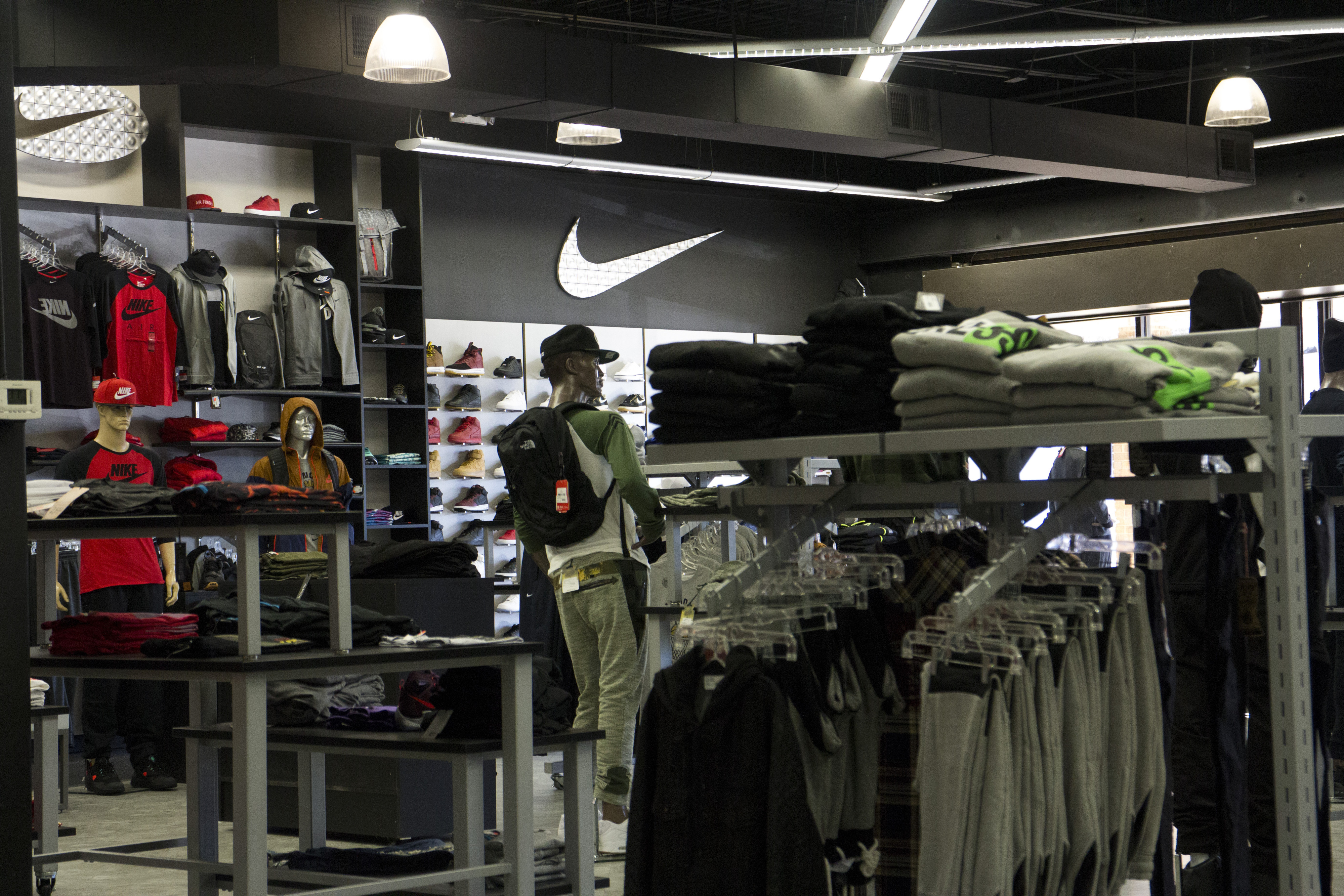 Store 2 - XVII