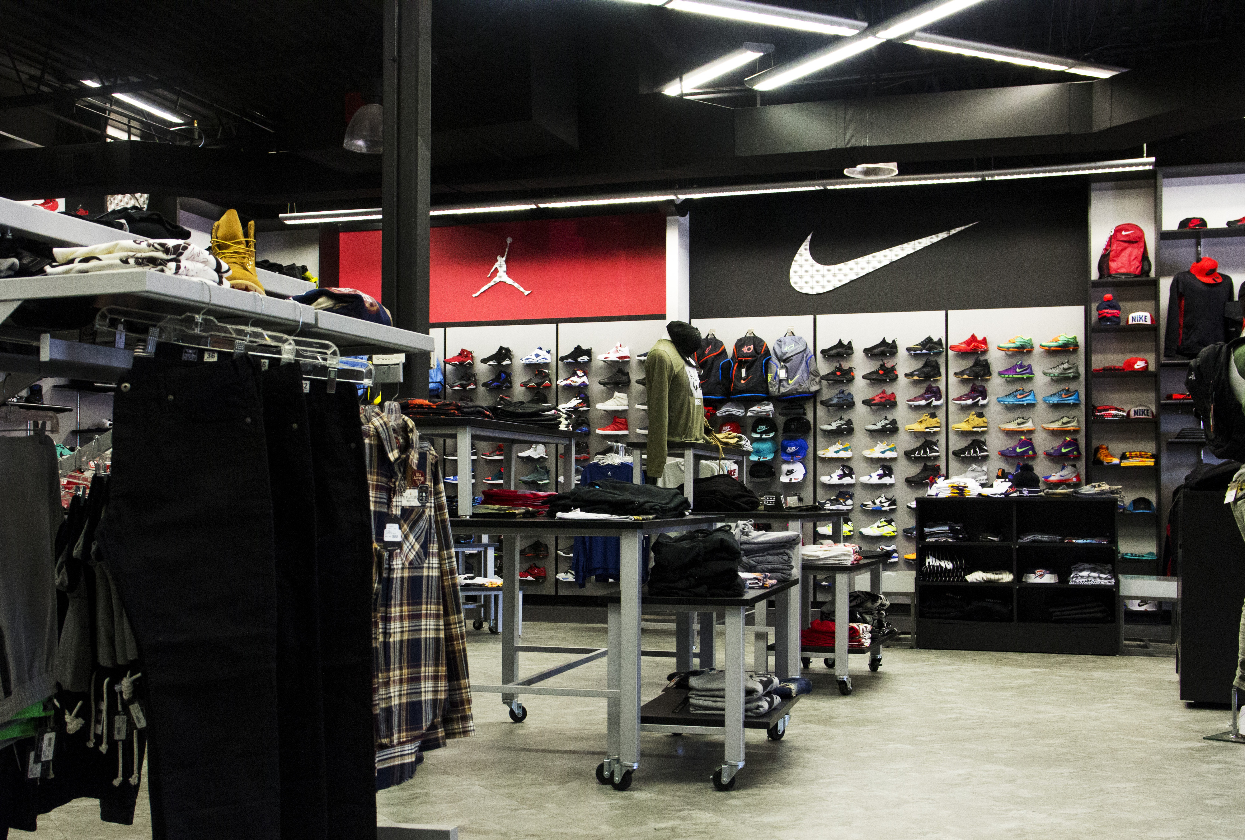 Store 2 - XVIII