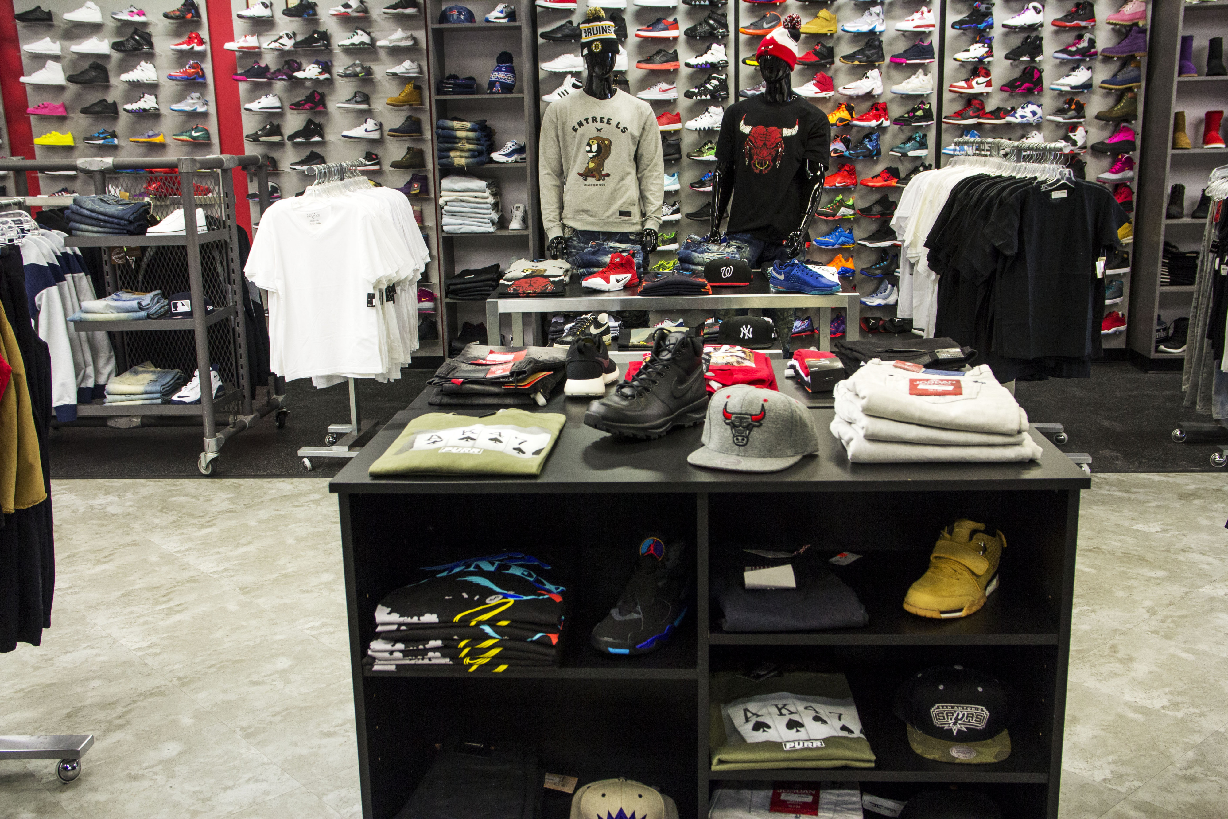 Store 22 - IV