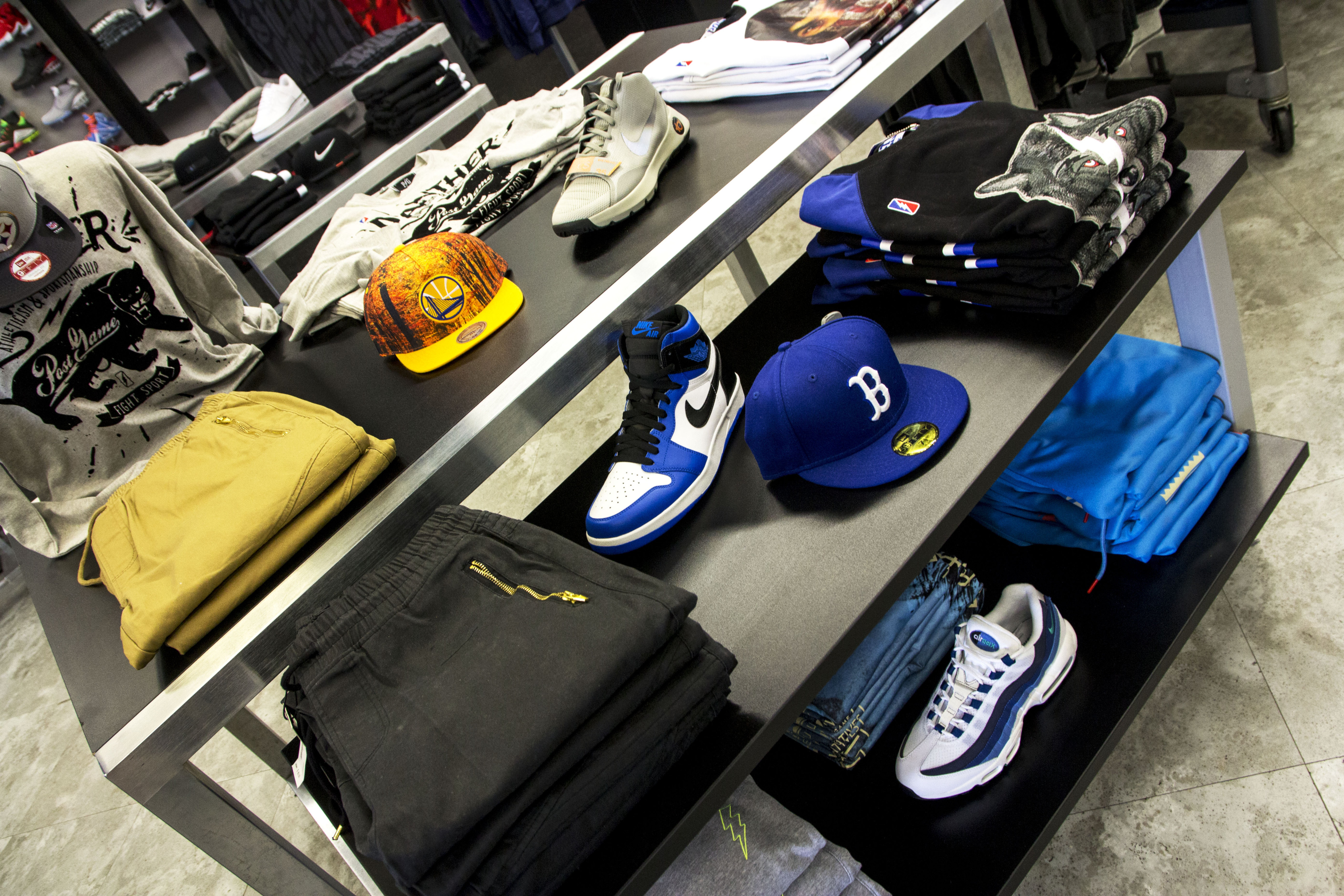 Store 22 - X