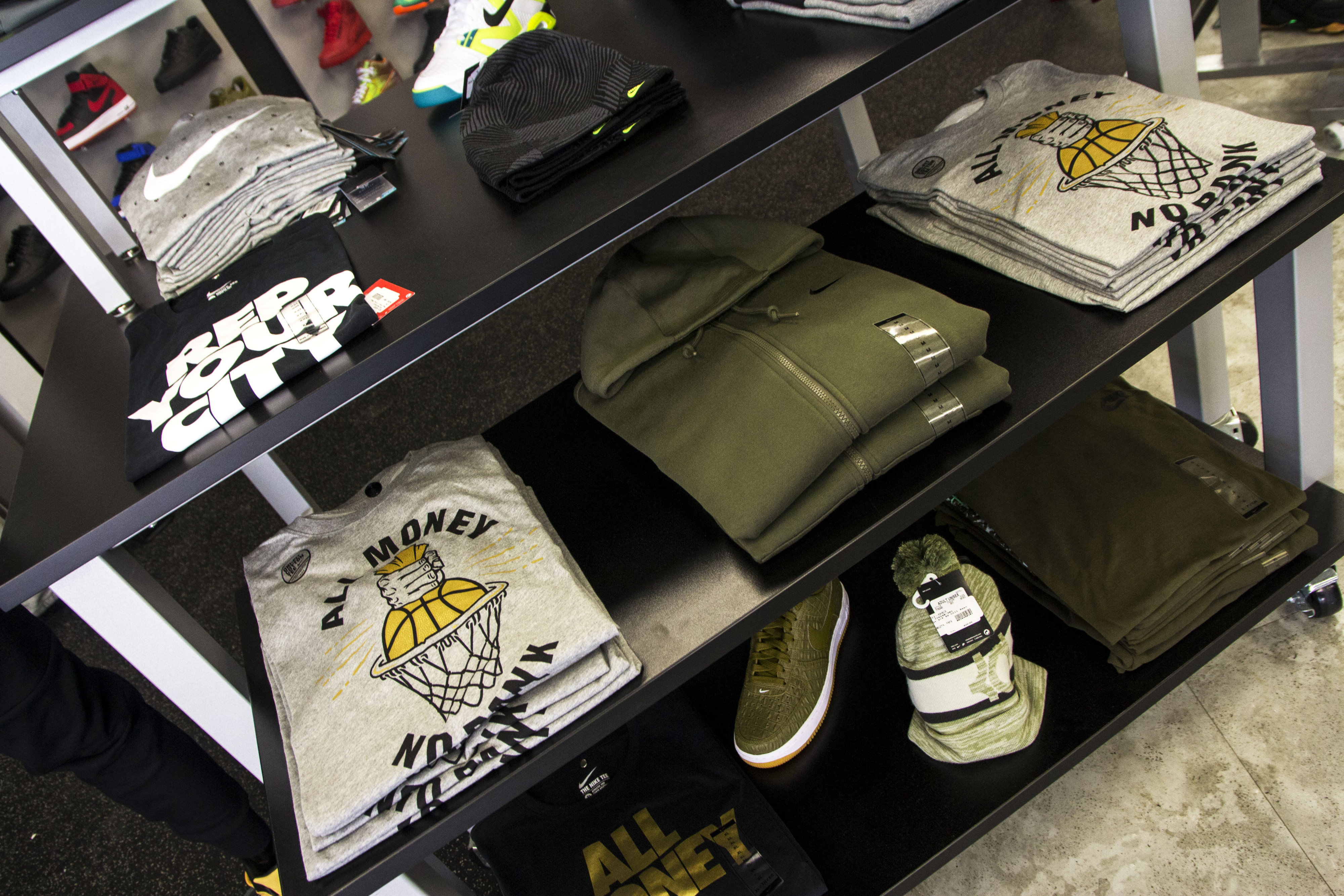 Store 22 - XIII