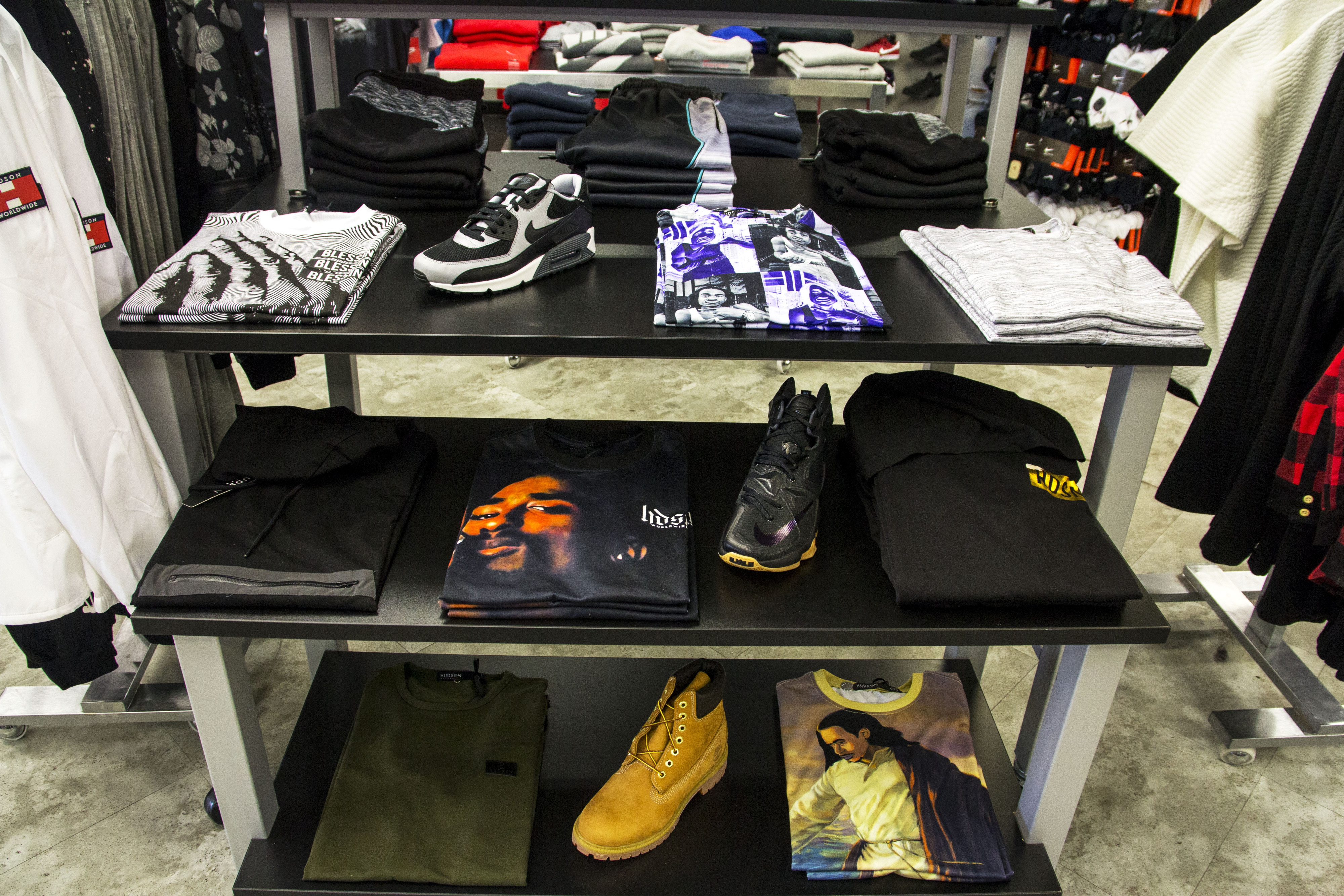 Store 22 - XIV