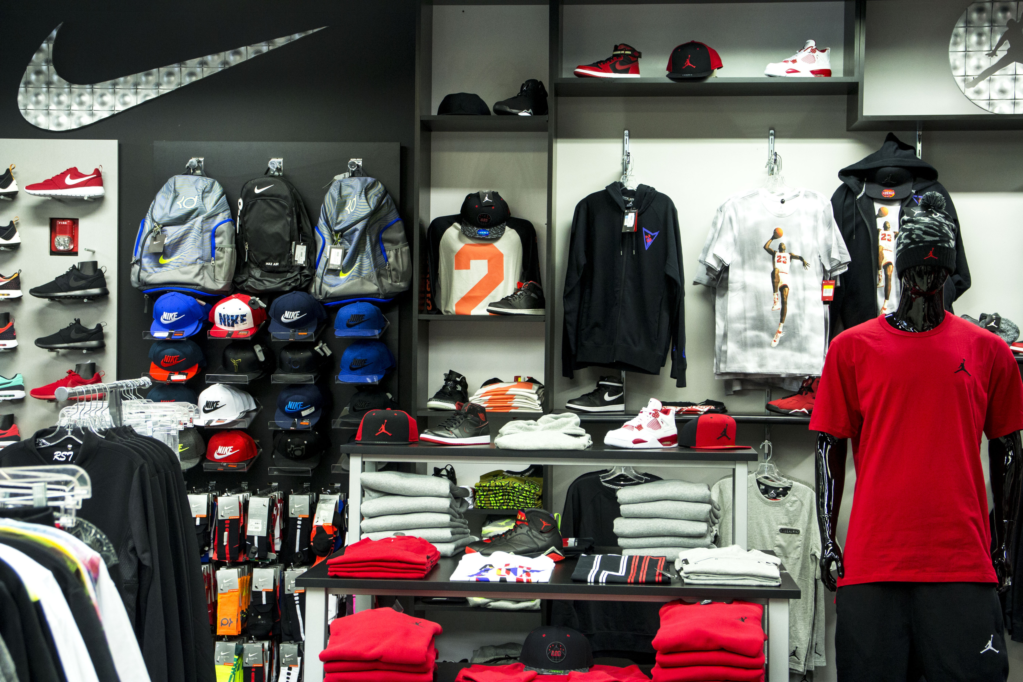 Store 22 - XV