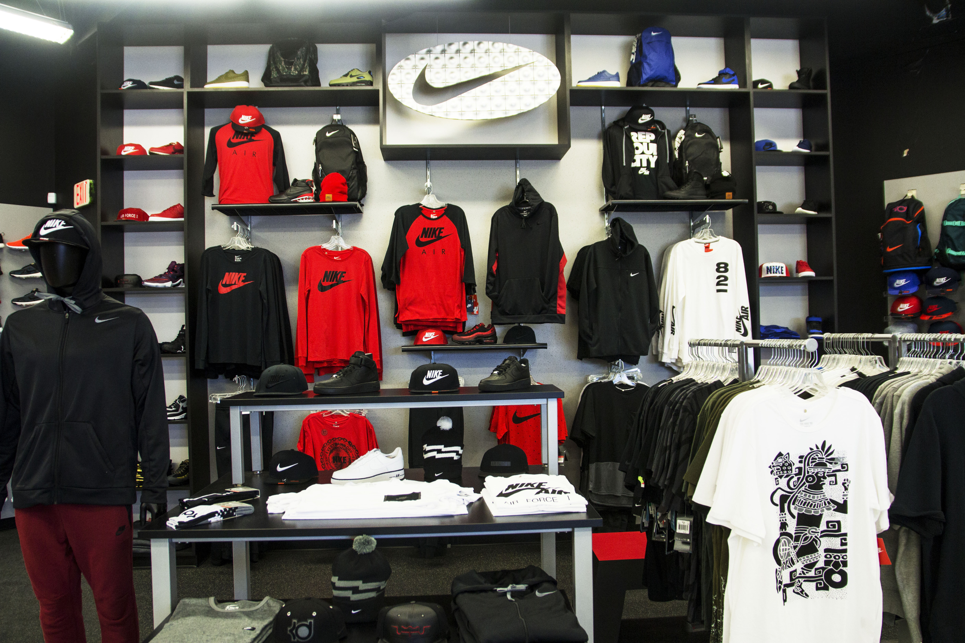 Store 30 - 1