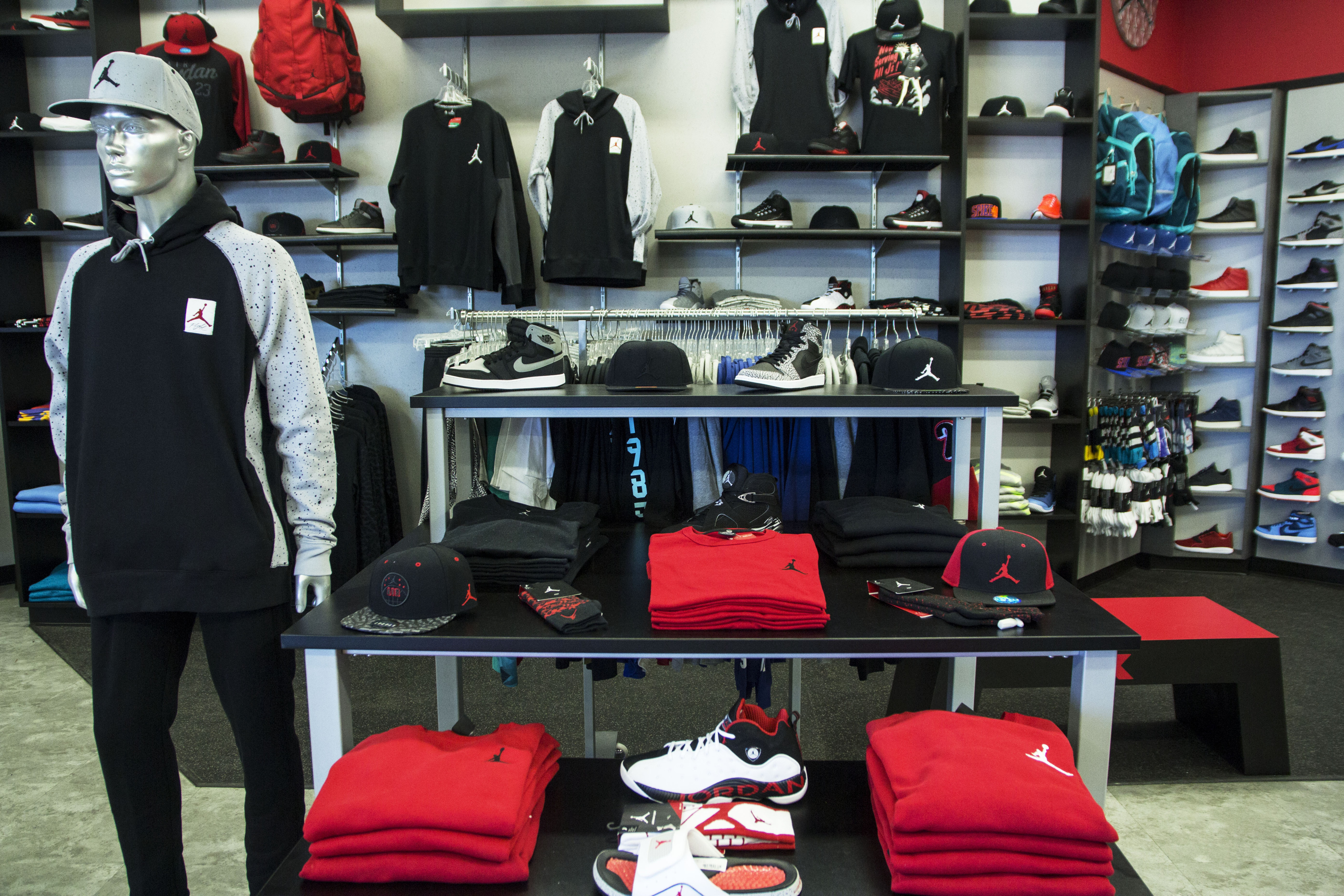 Store 30 - 2